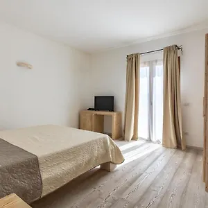 La Casa Di Minnanna 3*, Cannigione Italie